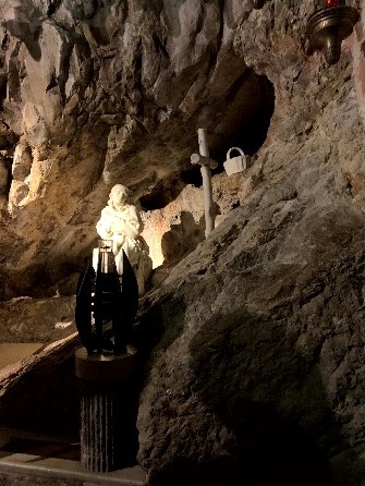 18. Höhle des Hl. Benedikt