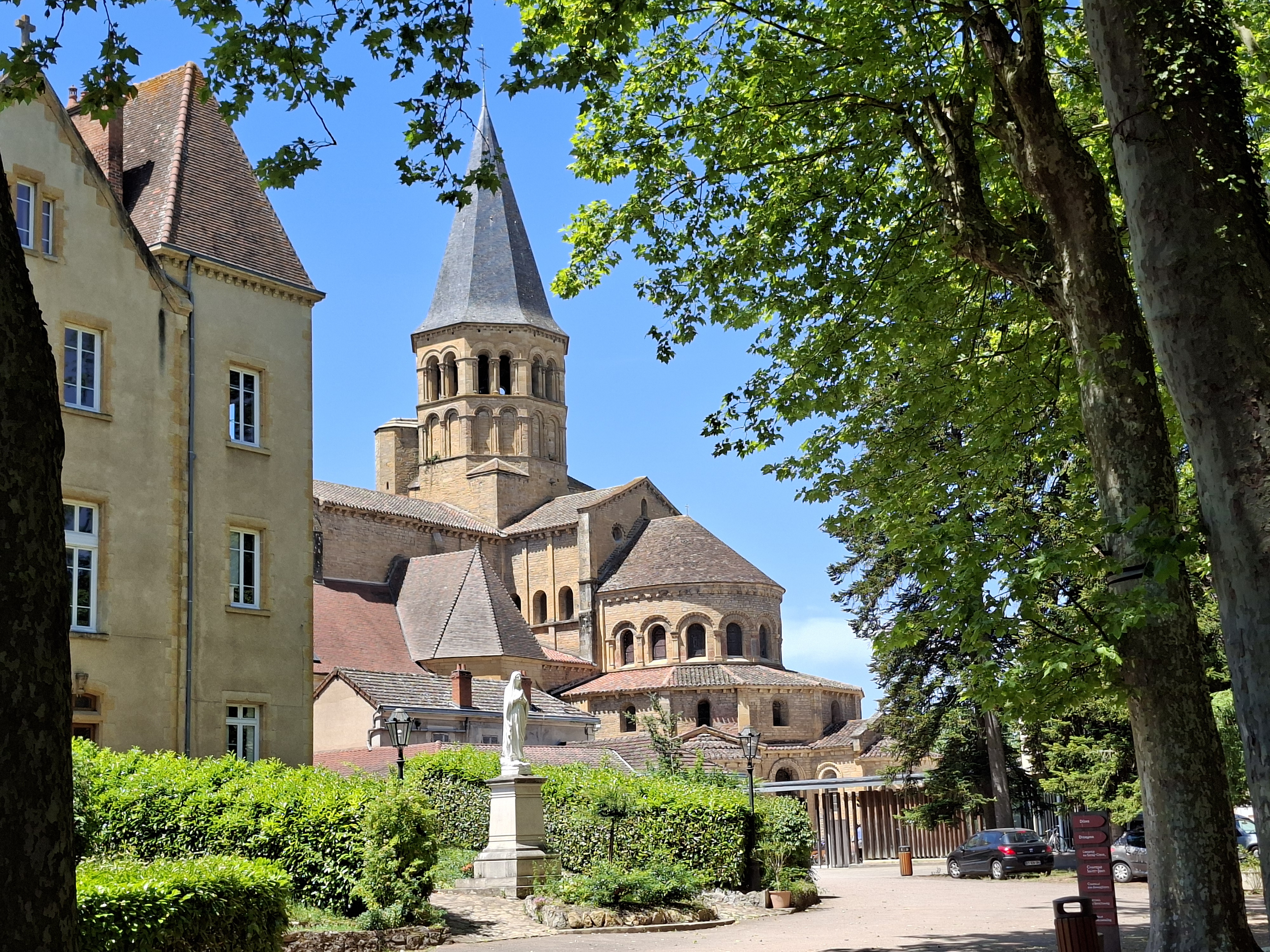 7 Paray le Monial